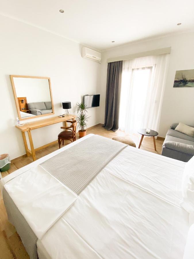 Appartamento Eleni'S Sea View Adults Only Pefkochori Esterno foto